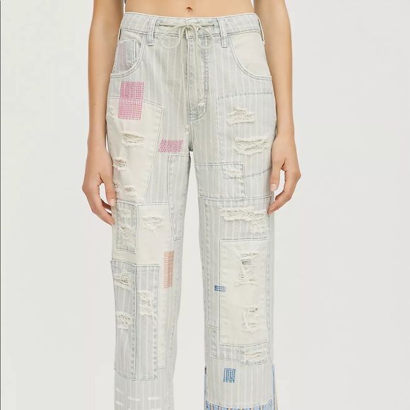 ANTHRO RAILROAD UTILITY PATCHWORK JEANS (28) - Picture 4 of 17